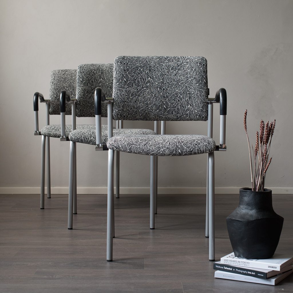 Martela-toimistotuolit kunnostettuna