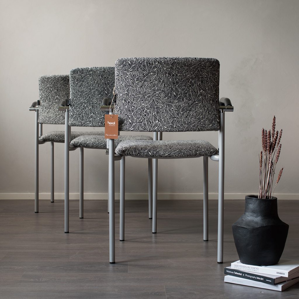 Martela-toimistotuolit kunnostettuna