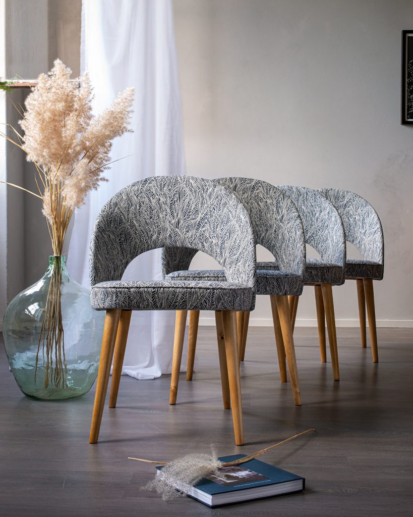 Kunnostettu Havui-nojatuolinelikko 50/60-luvulta